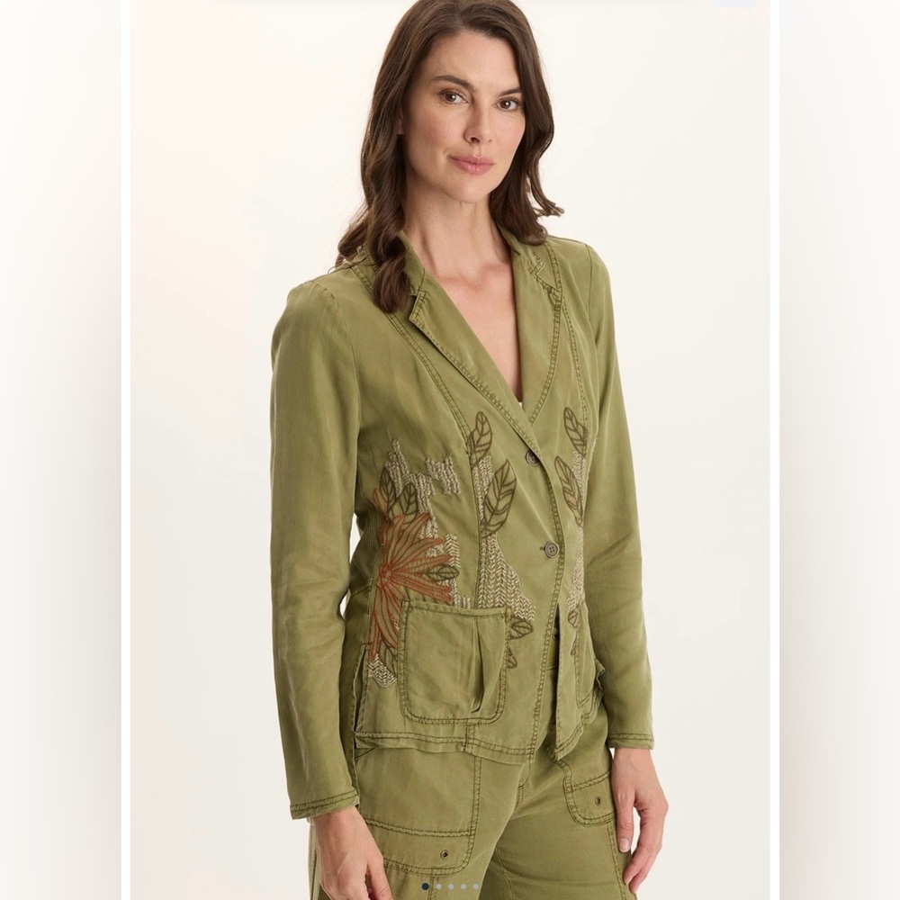XCVI DANSKI EMBROIDERED SOFT TWILL BLAZER  In Thicket Pigment